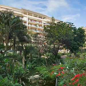 Pierre & Les Rivages Du Parc Lägenhetshotell