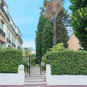 Apartment Pavillon D'angleterre Au Coeur De La, Menton