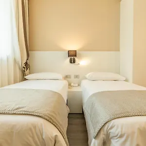 La Dolce Hotel