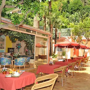 Отель Riviera, Ментона